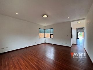 Venta Casa Carretera a el Salvador, un Nivel — Casa en Venta en Carretera a El Salvador, Guatemala, Ciudad — miniatura 8 de 15