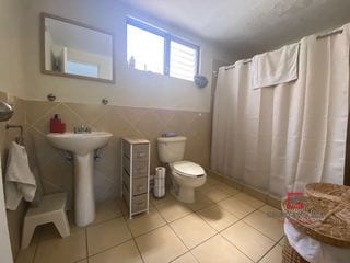 Acogedora Casa en Venta en Hacienda Vista Hermosa — Casa en Venta en Zona 8 Mixco, Guatemala, Ciudad — miniatura 9 de 15
