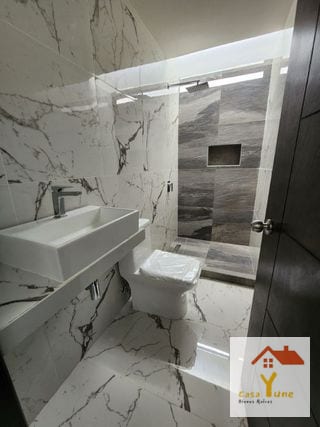 Casa en venta La Fontana Carretera Al Salvador km 25 Fraijanes — Casa en Venta en La Fontana I, Carretera a El Salvador, Guatemala, Ciudad — miniatura 3 de 12