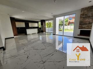 Casa en venta La Fontana Carretera Al Salvador km 25 Fraijanes — Casa en Venta en La Fontana I, Carretera a El Salvador, Guatemala, Ciudad — miniatura 1 de 12