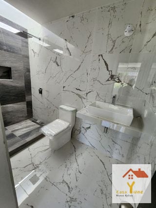 Casa en venta La Fontana Carretera Al Salvador km 25 Fraijanes — Casa en Venta en La Fontana I, Carretera a El Salvador, Guatemala, Ciudad — miniatura 9 de 12