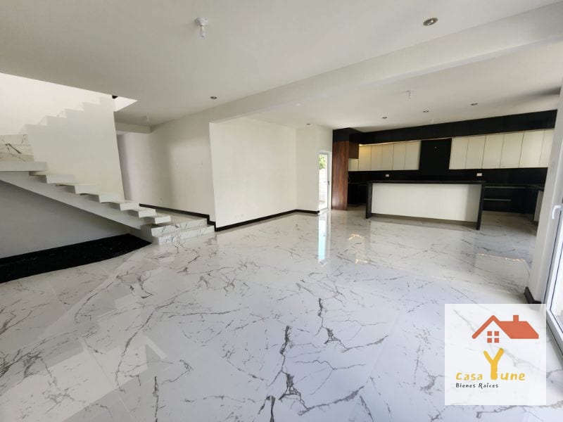 Casa en venta La Fontana Carretera Al Salvador km 25 Fraijanes — Casa en Venta en La Fontana I, Carretera a El Salvador, Guatemala, Ciudad — foto 6 de 12