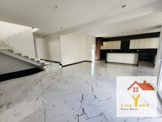 Casa en venta La Fontana Carretera Al Salvador km 25 Fraijanes — Casa en Venta en La Fontana I, Carretera a El Salvador, Guatemala, Ciudad — miniatura 6 de 12