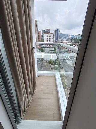 Apartamento en Renta Zona 10 CODIGO.DA34172 — Apartamento en Alquiler en Zona 10, Guatemala, Ciudad — miniatura 8 de 17