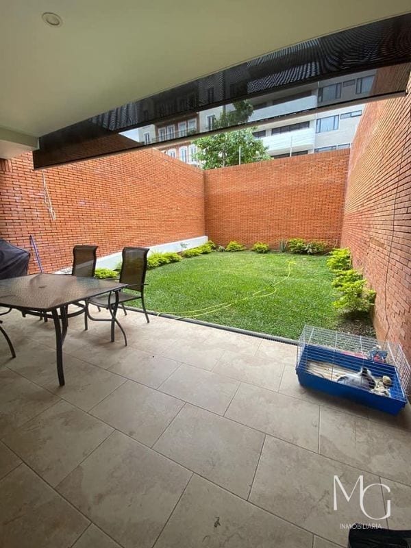 Vendo Propiedad en Zona 14 — Casa en Venta en Zona 14, Guatemala, Ciudad — foto 2 de 5