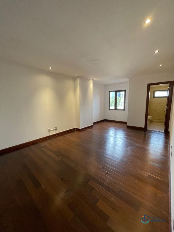 Apartamento en Renta Zona 14 — Apartamento en Alquiler en Tadeus, Zona 14, Guatemala, Ciudad — foto 4 de 12