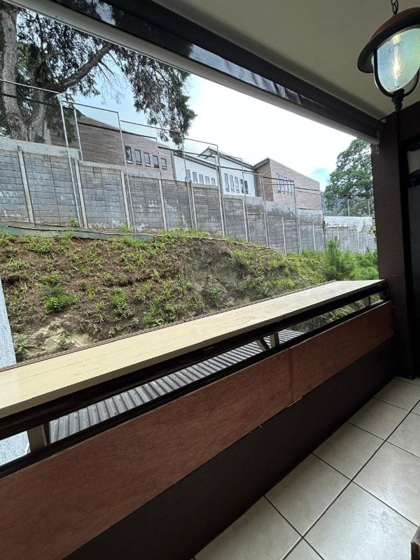Apartamento en venta en zona 16 con cocina renovada — Apartamento en Venta en Bosques de Euskadi, Zona 16, Guatemala, Ciudad — foto 12 de 15