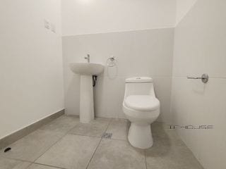 APARTAMENTO EN VENTA ZONA 2 — Apartamento en Venta en Baldone, Zona 2, Guatemala, Ciudad — miniatura 7 de 9