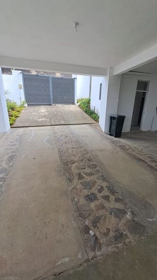 PRECIOSA CASA EN VENTA KM.10 CES — Casa en Venta en Carretera a El Salvador, Guatemala, Ciudad — miniatura 1 de 12