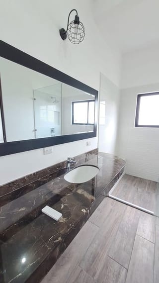 PRECIOSA CASA EN VENTA KM.10 CES — Casa en Venta en Carretera a El Salvador, Guatemala, Ciudad — miniatura 9 de 12