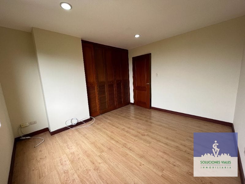 Zona 10, Apartamento en Alquiler de 2 Habitaciones — Apartamento en Alquiler en Jardines del Acueducto, Zona 10, Guatemala, Ciudad — foto 5 de 15