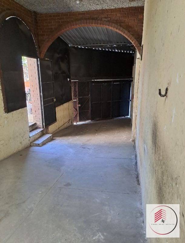 BODEGA EN CALZADA MATEO FLORES ZONA 7 DE 10.00X3.00 mts. (No se puede rotular afuera) — Bodega / Ofibodega en Alquiler en *Otro / No especificar, Guatemala, Ciudad — foto 4 de 4
