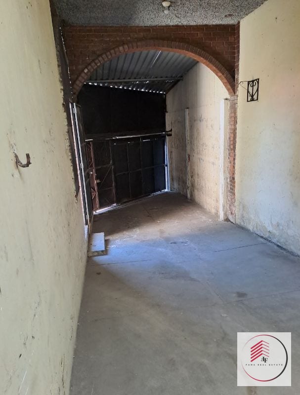 BODEGA EN CALZADA MATEO FLORES ZONA 7 DE 10.00X3.00 mts. (No se puede rotular afuera) — Bodega / Ofibodega en Alquiler en *Otro / No especificar, Guatemala, Ciudad — foto 3 de 4