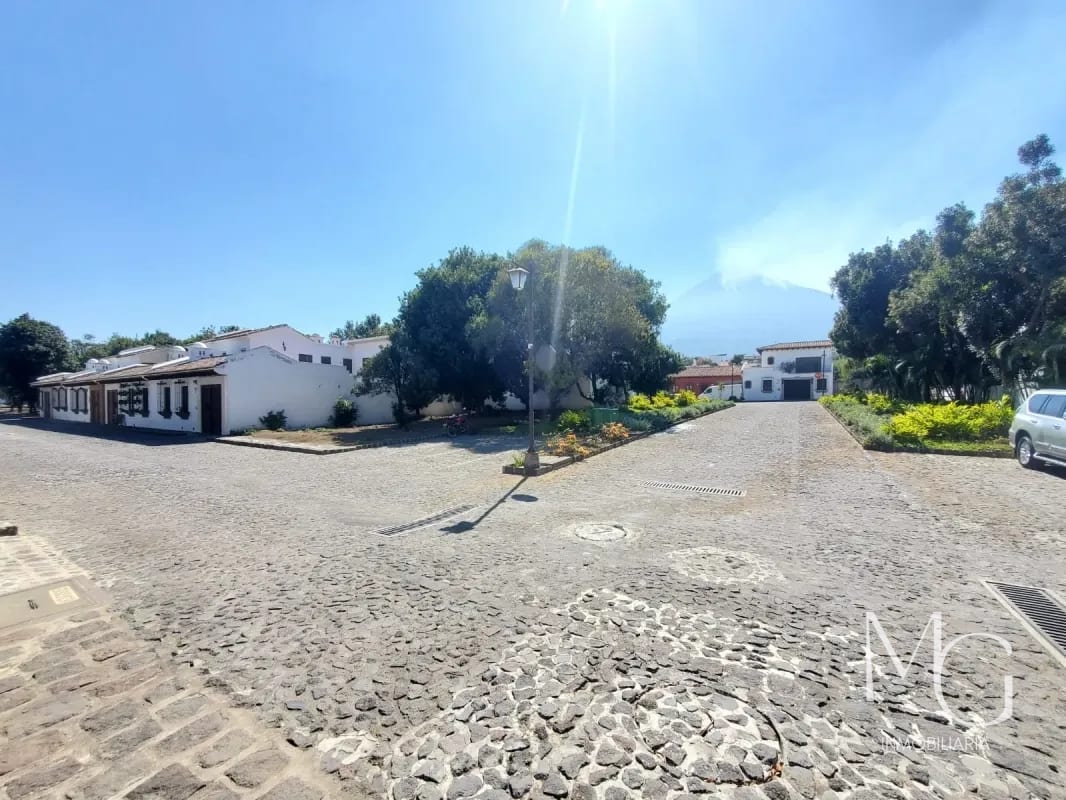 Vendo Casa en Hacienda Comendador a 15 Minutos de la Antigua — Casa en Venta en San Miguel Dueñas, Sacatepéquez — foto 1 de 11