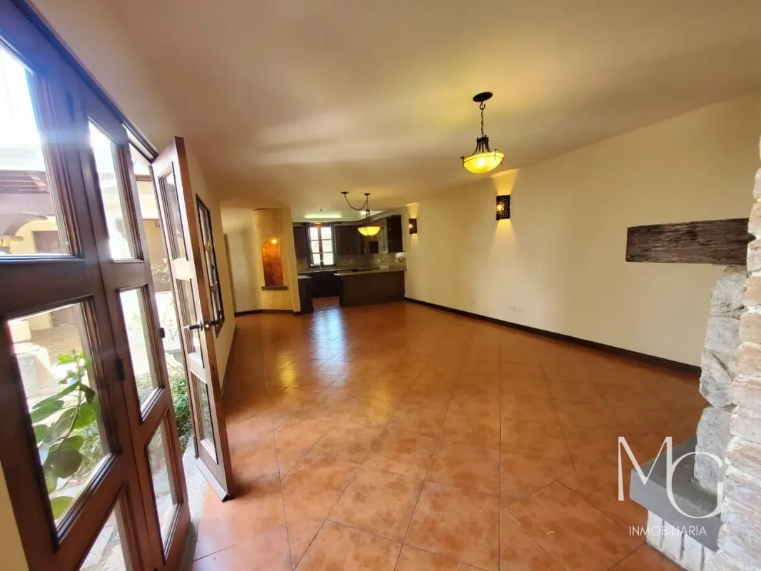 Vendo Casa en Hacienda Comendador a 15 Minutos de la Antigua — Casa en Venta en San Miguel Dueñas, Sacatepéquez — foto 10 de 11