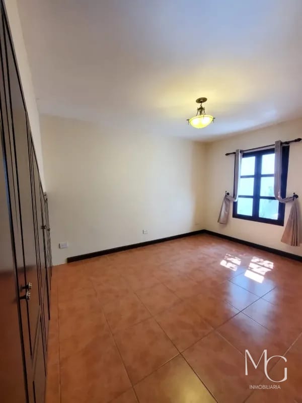 Vendo Casa en Hacienda Comendador a 15 Minutos de la Antigua — Casa en Venta en San Miguel Dueñas, Sacatepéquez — foto 5 de 11