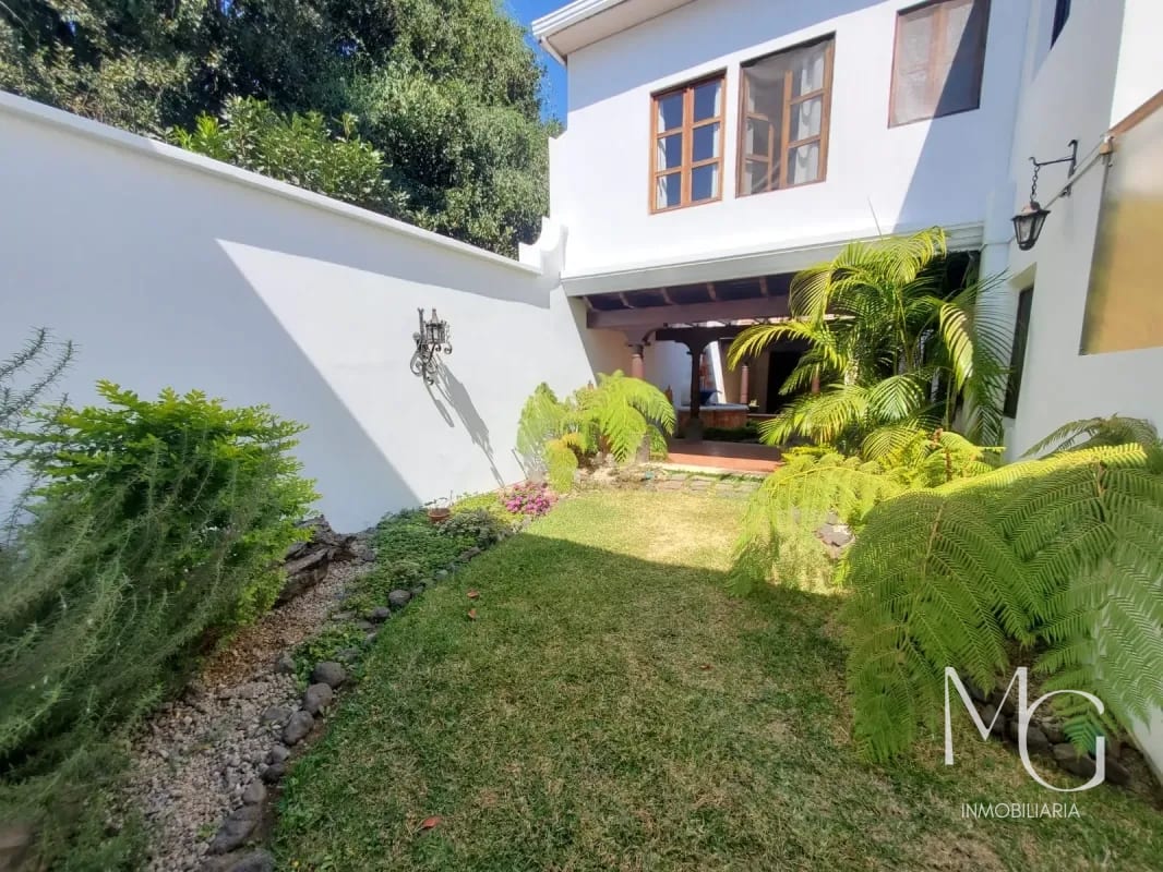 Vendo Casa en Hacienda Comendador a 15 Minutos de la Antigua — Casa en Venta en San Miguel Dueñas, Sacatepéquez — foto 4 de 11