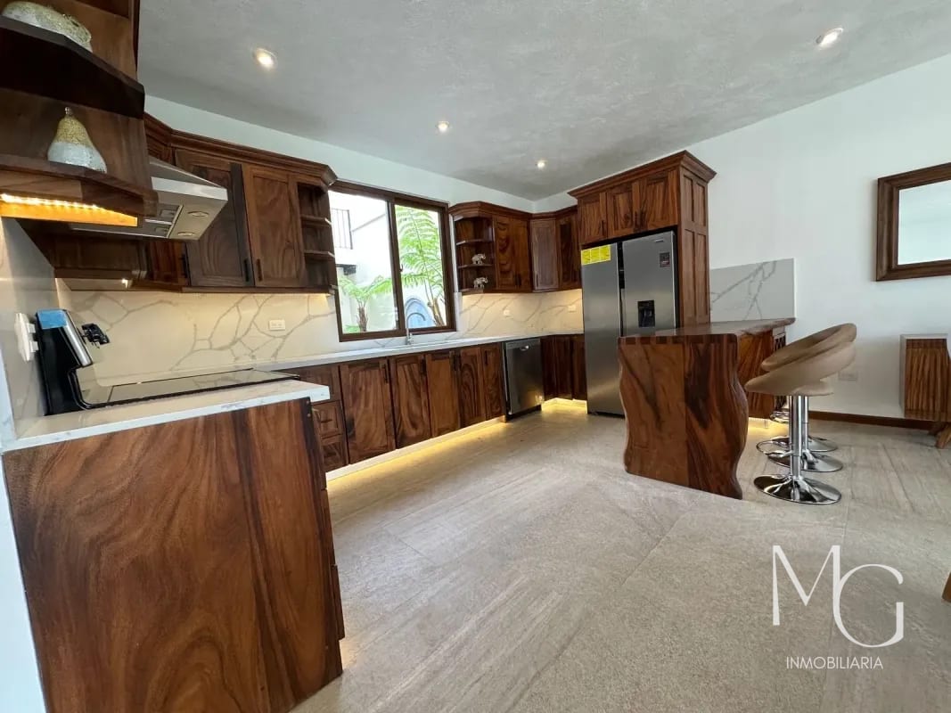 Vendo Casa Jardines de Antigua, el Panorama Antigua Guatemala — Casa en Venta en Ciudad Vieja, Sacatepéquez — foto 7 de 8
