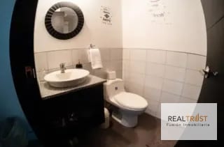 APARTAMENTO TIPO LOFT CON JARDÍN AMUEBLADO EN VENTA ZONA 10 — Apartamento en Venta en Zona 10, Guatemala, Ciudad — miniatura 6 de 11