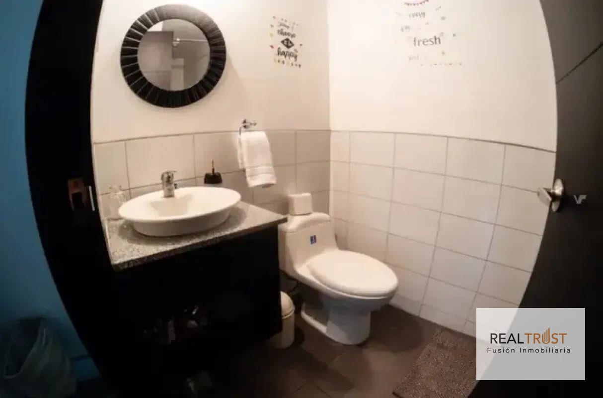 APARTAMENTO TIPO LOFT CON JARDÍN AMUEBLADO EN VENTA ZONA 10 — Apartamento en Venta en Zona 10, Guatemala, Ciudad — foto 6 de 11