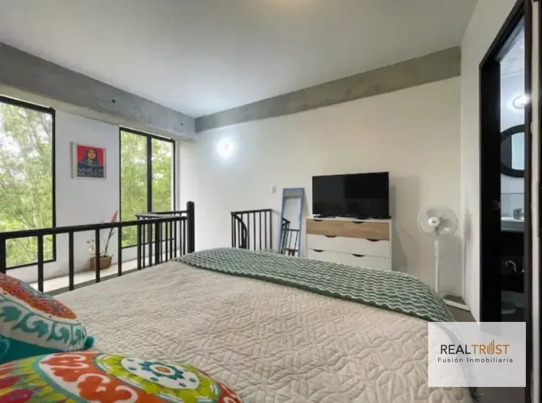 APARTAMENTO TIPO LOFT CON JARDÍN AMUEBLADO EN VENTA ZONA 10 — Apartamento en Venta en Zona 10, Guatemala, Ciudad — foto 2 de 11