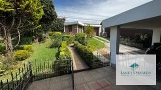 VENTA DE  CASA CON EXTENSO TERRENO EN SAN CRISTOBAL SECTOR A10 — Casa en Venta en Zona 8 Mixco, Guatemala, Ciudad — miniatura 4 de 17