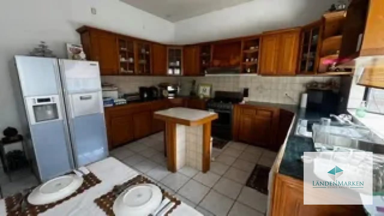 VENTA DE  CASA CON EXTENSO TERRENO EN SAN CRISTOBAL SECTOR A10 — Casa en Venta en Zona 8 Mixco, Guatemala, Ciudad — foto 14 de 17