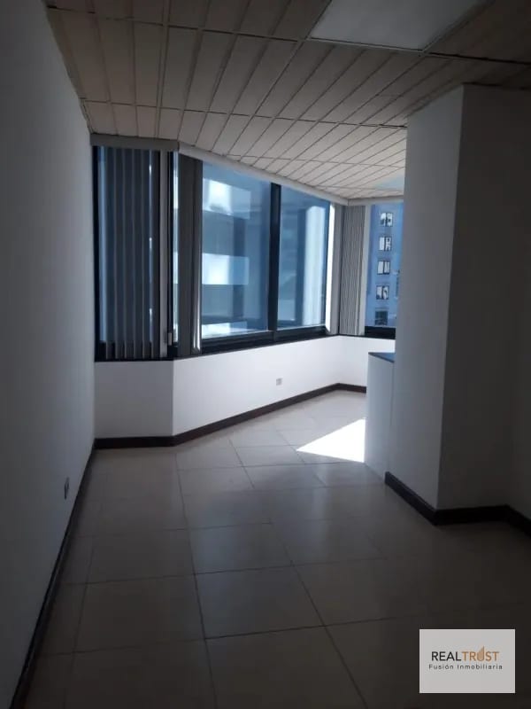 RENTA OFICINA MURANO CENTER ZONA 10 — Oficina en Alquiler en Murano Center, Zona 10, Guatemala, Ciudad — foto 6 de 6