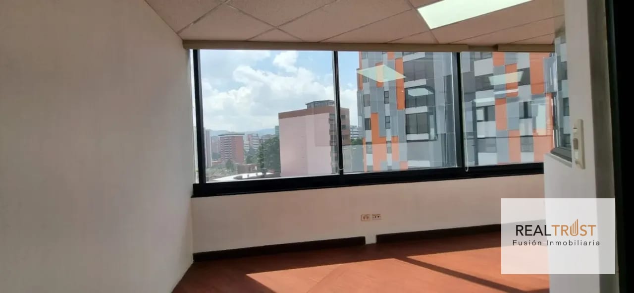 RENTA OFICINA MURANO CENTER ZONA 10 — Oficina en Alquiler en Zona 10, Guatemala, Ciudad — foto 4 de 6