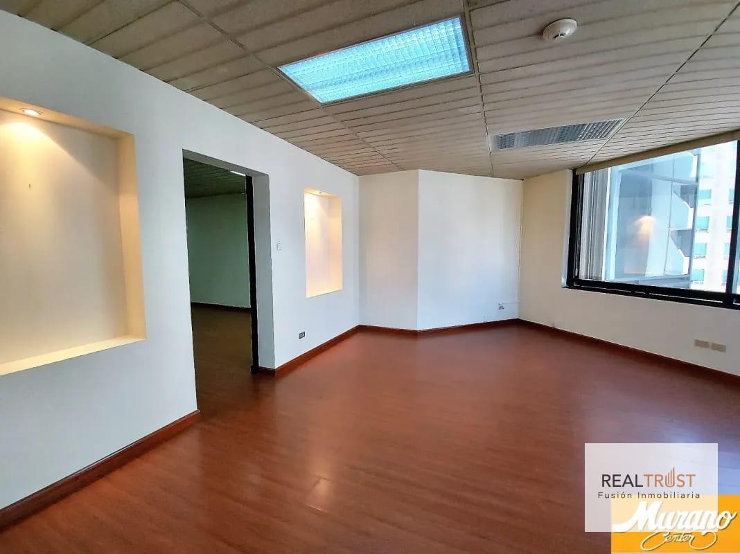 RENTA DE OFICINA EN MURANO CENTER ZONA 10 — Oficina en Alquiler en Murano Center, Zona 10, Guatemala, Ciudad — foto 2 de 4