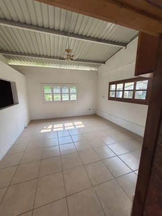 Local en renta La Meseta San Lucas — Local en Alquiler en San Lucas Sacatepéquez, Sacatepéquez — miniatura 5 de 8