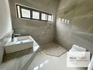 CASA EN VENTA VISTALVALLE KM. 9 CAES — Casa en Venta en Carretera a El Salvador, Guatemala, Ciudad — miniatura 10 de 11