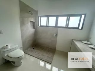 CASA EN VENTA VISTALVALLE KM. 9 CAES — Casa en Venta en Carretera a El Salvador, Guatemala, Ciudad — miniatura 8 de 11