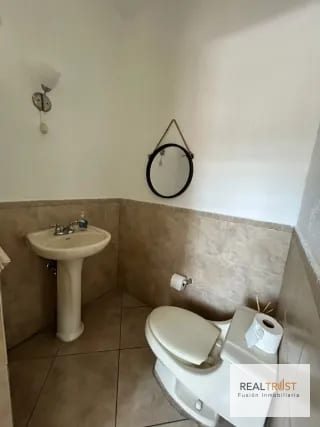 CASA EN RENTA ZONA 10 FUERA DE GARITA — Casa en Alquiler en Zona 10, Guatemala, Ciudad — miniatura 6 de 13