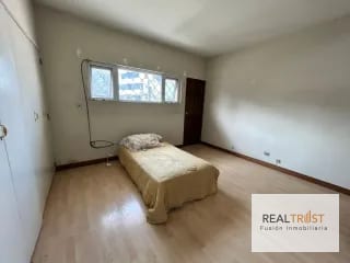 CASA EN RENTA ZONA 10 FUERA DE GARITA — Casa en Alquiler en Zona 10, Guatemala, Ciudad — miniatura 3 de 13