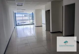 ALQUILER DE OFICINA EN ZONA 10 EDIFICIO  ZONA PRADERA TORRE 3 — Oficina en Alquiler en Zona Pradera, Zona 10, Guatemala, Ciudad — miniatura 1 de 4