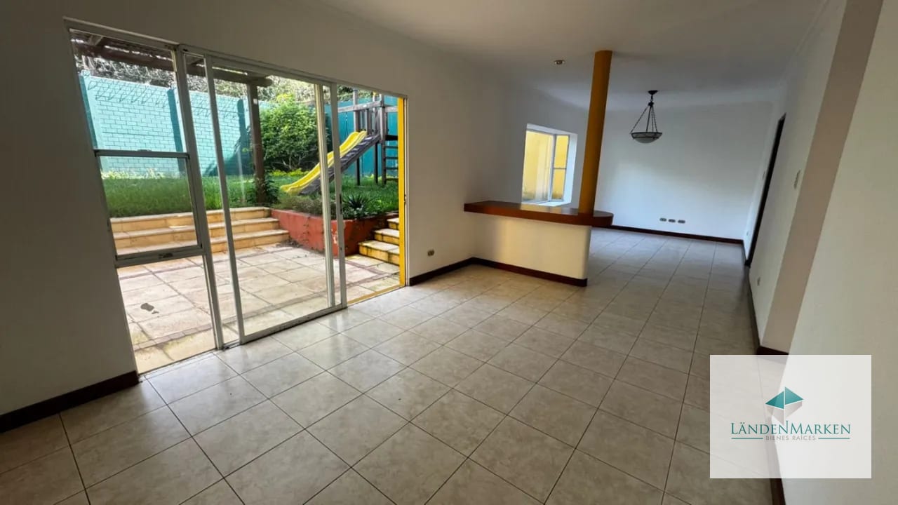 VENTA  DE CASA EN CAES KM 19.5 - RESIDENCIAL VILLAS DEL PINAR 1 — Casa en Venta en Villas del Pinar, Carretera a El Salvador, Guatemala, Ciudad — foto 1 de 16