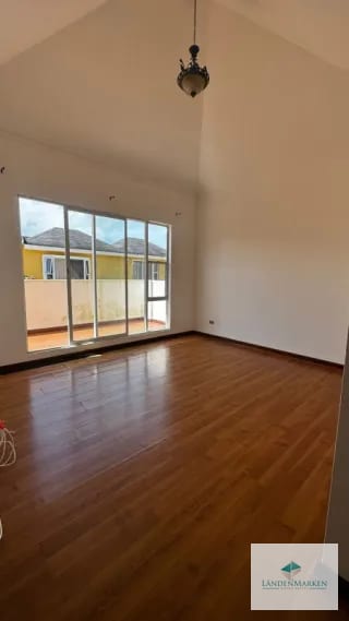 VENTA  DE CASA EN CAES KM 19.5 - RESIDENCIAL VILLAS DEL PINAR 1 — Casa en Venta en Villas del Pinar, Carretera a El Salvador, Guatemala, Ciudad — miniatura 10 de 16