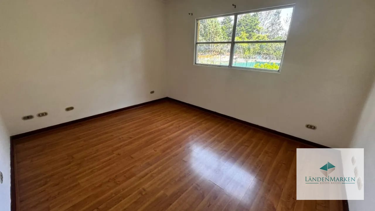 VENTA  DE CASA EN CAES KM 19.5 - RESIDENCIAL VILLAS DEL PINAR 1 — Casa en Venta en Villas del Pinar, Carretera a El Salvador, Guatemala, Ciudad — foto 8 de 16
