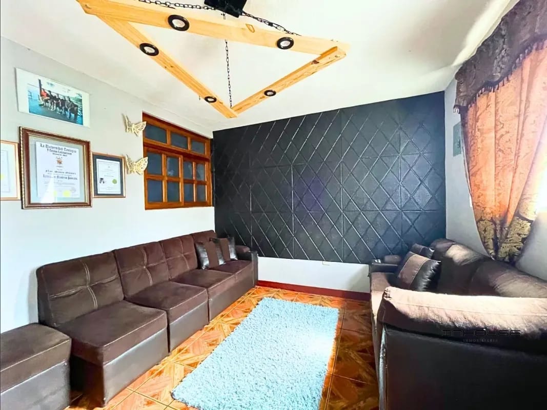 CASA EN VENTA EN VILLA NUEVA DE TRES NIVELES — Casa en Venta en Villa Nueva, Guatemala, Ciudad — foto 7 de 8