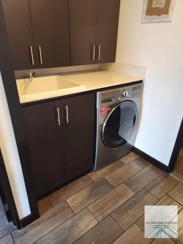 Verona 2 hab semi amueblado — Apartamento en Alquiler en Verona, Zona 10, Guatemala, Ciudad — foto 4 de 12
