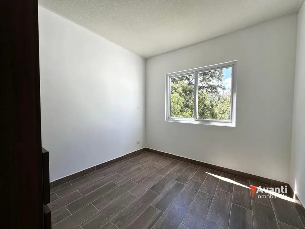 VENTA CASAS SAN CRISTÓBAL, EN CONDOMINIO — Casa en Venta en Zona 8 Mixco, Guatemala, Ciudad — foto 9 de 17