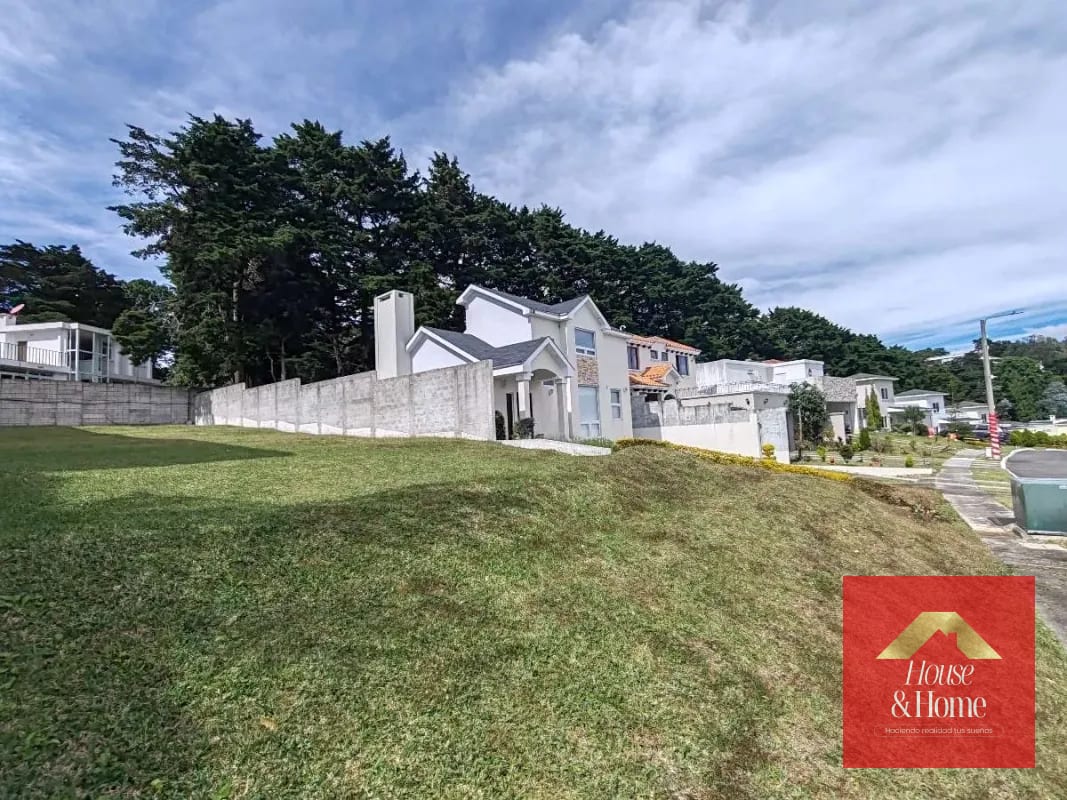 Venta de terreno en La Fontana — Terreno en Venta en La Fontana I, Carretera a El Salvador, Guatemala, Ciudad — foto 3 de 5