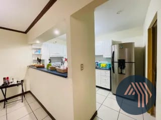 ALQUILER DE AMPLIO APTO. AMUEBLADO - TORRE CASTELAR, ZONA 10 — Apartamento en Alquiler en Torre Castelar, Zona 10, Guatemala, Ciudad — miniatura 4 de 10