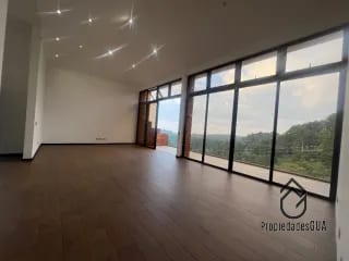 Casa con vista espectacular dentro de condominio en venta — Casa en Venta en Santa Catarina Pinula, Guatemala, Ciudad — miniatura 1 de 17