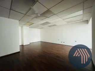 ALQUILER DE OFICINA TABICADA 97MT2 - MURANO CENTER, ZONA 10 — Oficina en Alquiler en Murano Center, Zona 10, Guatemala, Ciudad — miniatura 6 de 11