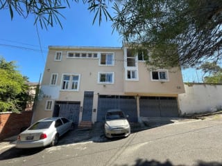 PROPIEDAD EN VENTA PARA DEMOLER O ACONDICIONAR PARA AIRBNB ZONA 15, CERCA COLEGIO VALLE VERDE EXCELENTE UBICACIÓN, G3, IDEAL PARA ACONDICIONAR USO DE OFICINAS, AIRBNB $500,000 — Edificio en Venta en Zona 15, Guatemala, Ciudad — miniatura 1 de 5