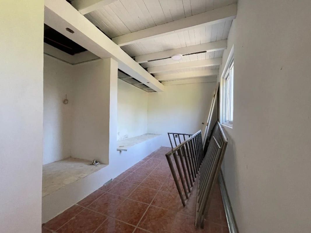 PROPIEDAD EN VENTA PARA DEMOLER O ACONDICIONAR PARA AIRBNB ZONA 15, CERCA COLEGIO VALLE VERDE EXCELENTE UBICACIÓN, G3, IDEAL PARA ACONDICIONAR USO DE OFICINAS, AIRBNB $500,000 — Edificio en Venta en Zona 15, Guatemala, Ciudad — foto 2 de 5