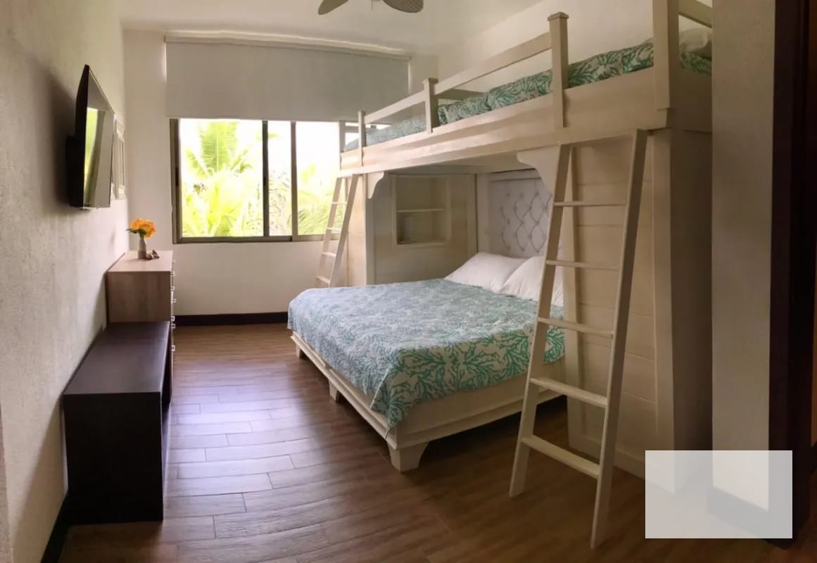 Villa residencial enfrente al mar 4 dormitorios en venta en exclusivo condominio en Monterrico — Casa en Venta en Monterrico, Santa Rosa — foto 4 de 14