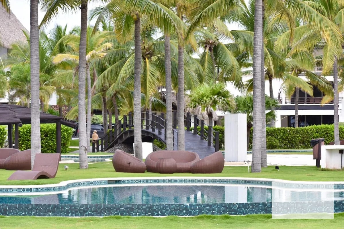 Villa residencial enfrente al mar 4 dormitorios en venta en exclusivo condominio en Monterrico — Casa en Venta en Monterrico, Santa Rosa — foto 3 de 14